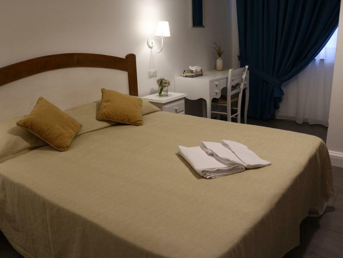 Bed and Breakfast Casa Amigdala Кастеллабате Экстерьер фото