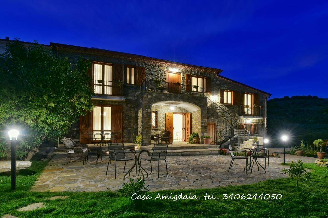 Bed and Breakfast Casa Amigdala Кастеллабате Экстерьер фото
